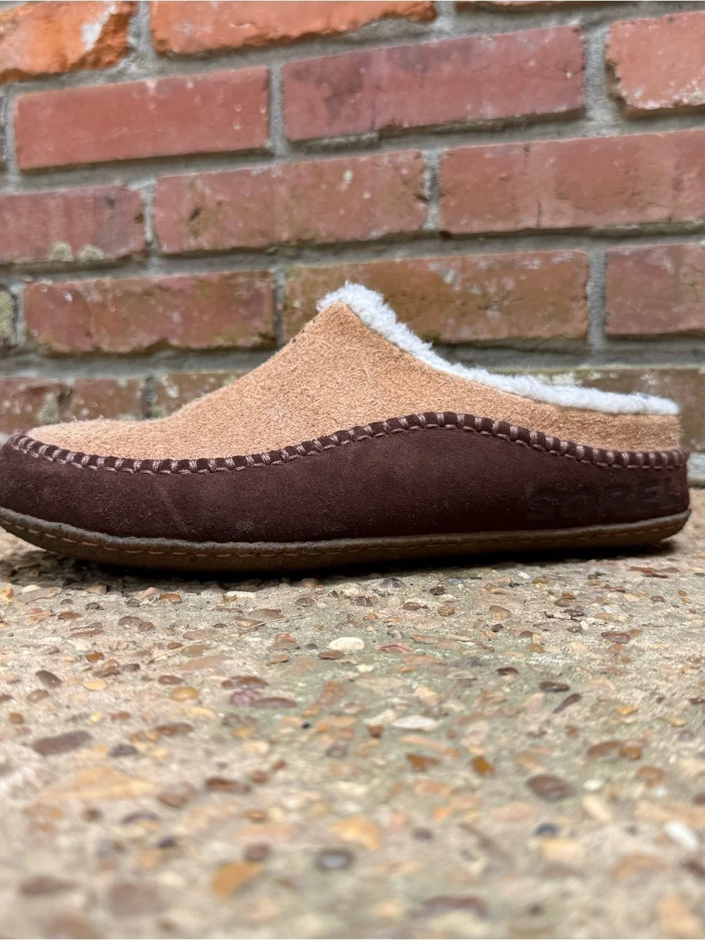 Men’s Sorel Brown Slip-On Slippers with Cream Interior